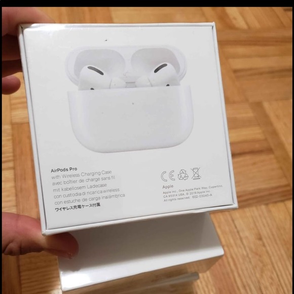 Apple Air-pods pro - Picture 2 of 4